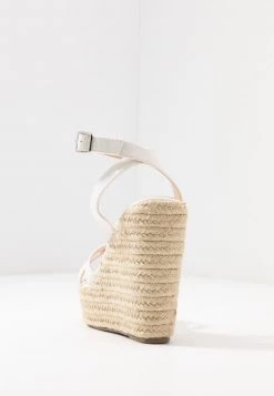 RAID Femme ELISHA Sandales à Talons Hauts White -Pas Cher RAID Boutique f3d90a2f03ff4d5ba7d96dfea5240aea