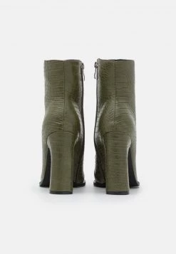 RAID Femme DELPHI Bottines Khaki 11 RAID Femme DELPHI Bottines Khaki -Pas Cher RAID Boutique f417190135694378a113e6e866bafefe