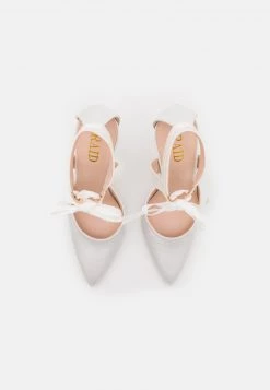 RAID CAMILLA Richelieus Ivory Femme -Pas Cher RAID Boutique f61c245ca06145f8a838686340756019