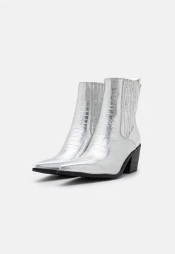 RAID ROCCO Santiags Silver Femme -Pas Cher RAID Boutique fe054a3a04da42e58df7be2d9b944c4b